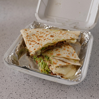 Barbacoa Quesadilla